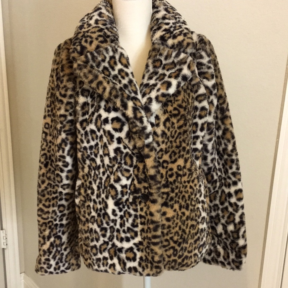 GUESS Leopard Print Animal Print Faux Fur Winter Jacket in Cream w Black & Tan
